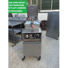 HENNY PENNY MACHINES-5